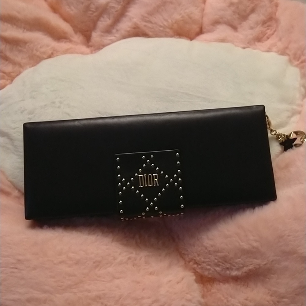 Dior LE Palette with Dior Charm attachment